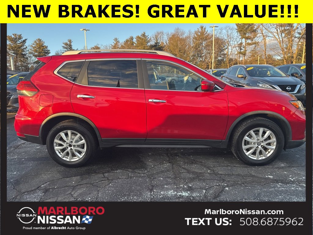 Used 2017 Nissan Rogue SV image 8