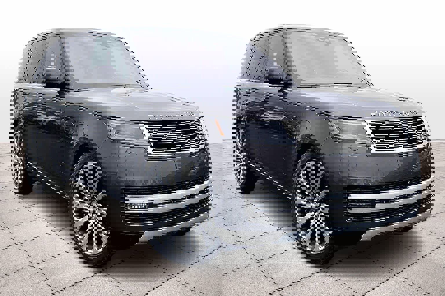 Used 2023 Land Rover Range Rover Autobiography image 2