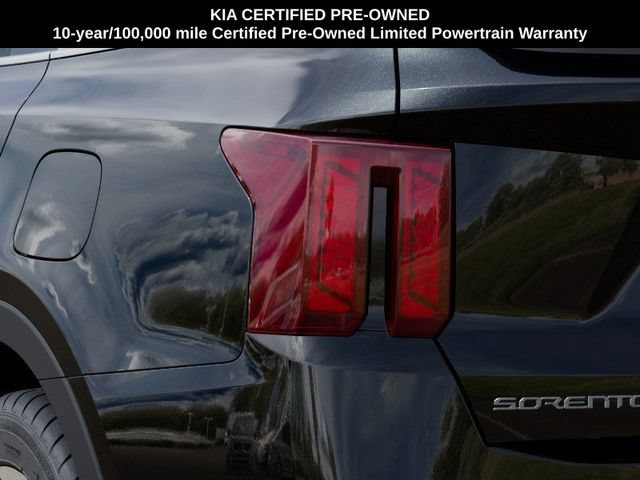 Certified 2025 Kia Sorento EX AWD/4WD image 11
