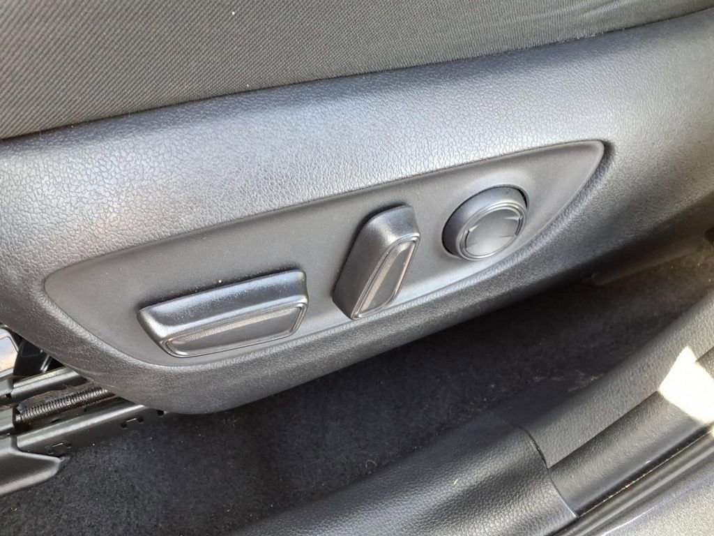 Used 2024 Toyota RAV4 XLE w/ Convenience Package image 16