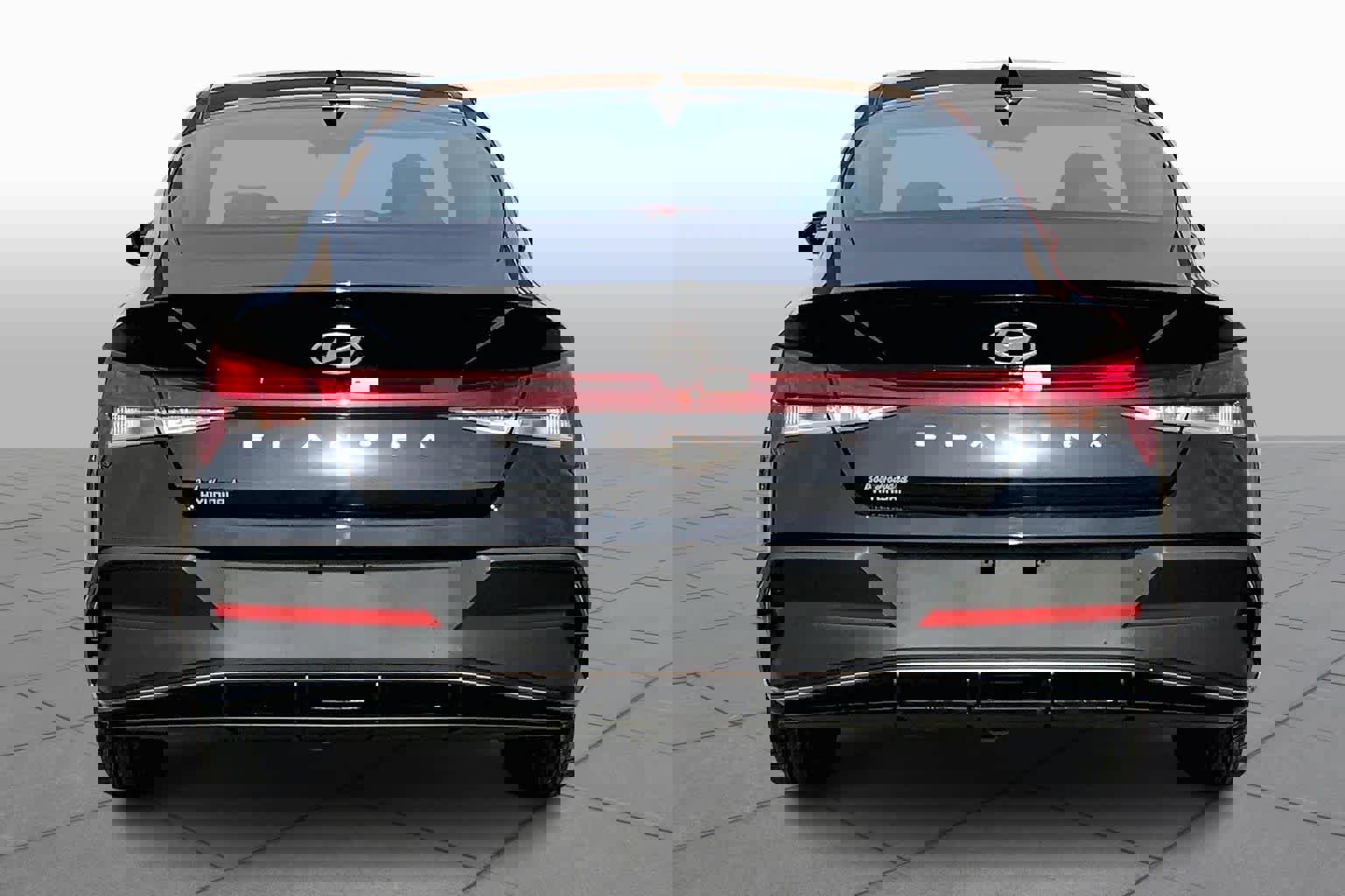 Used 2025 Hyundai Elantra Sport image 5