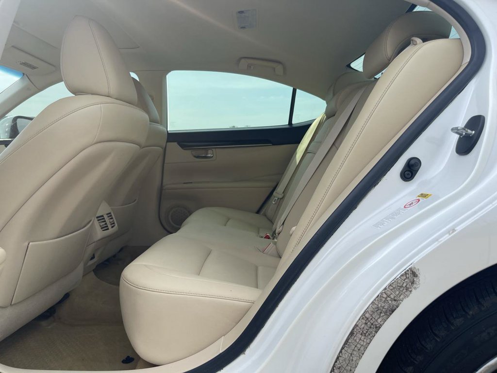 Used 2013 Lexus ES 350 w/ Premium Pkg FWD image 26