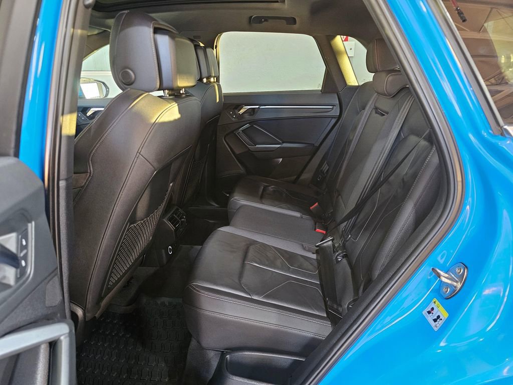Used 2019 Audi Q3 2.0T Prestige w/ Prestige Package image 23