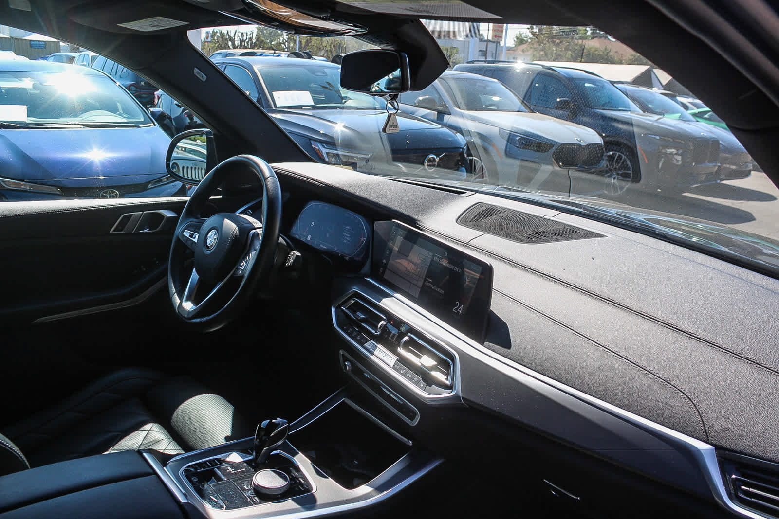 Used 2023 BMW X5 sDrive40i w/ Premium Package RWD image 13