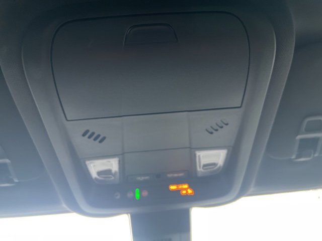 Used 2023 Chevrolet Equinox RS image 36