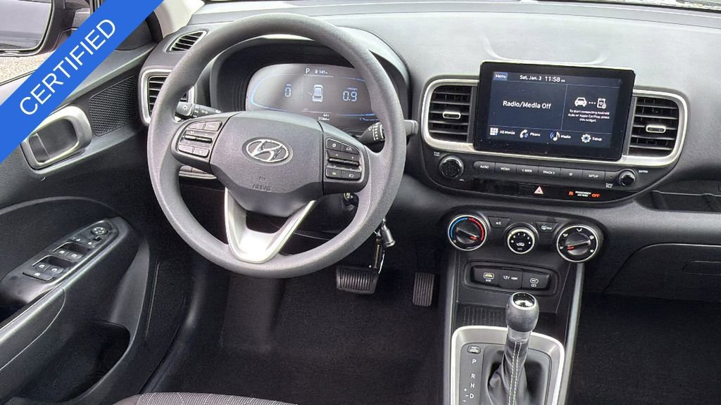 Used 2023 Hyundai Venue SE image 14