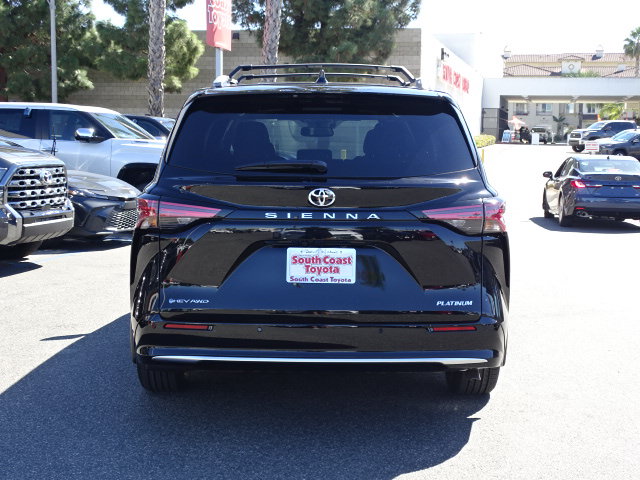 New 2026 Toyota Sienna Platinum AWD/4WD image 6