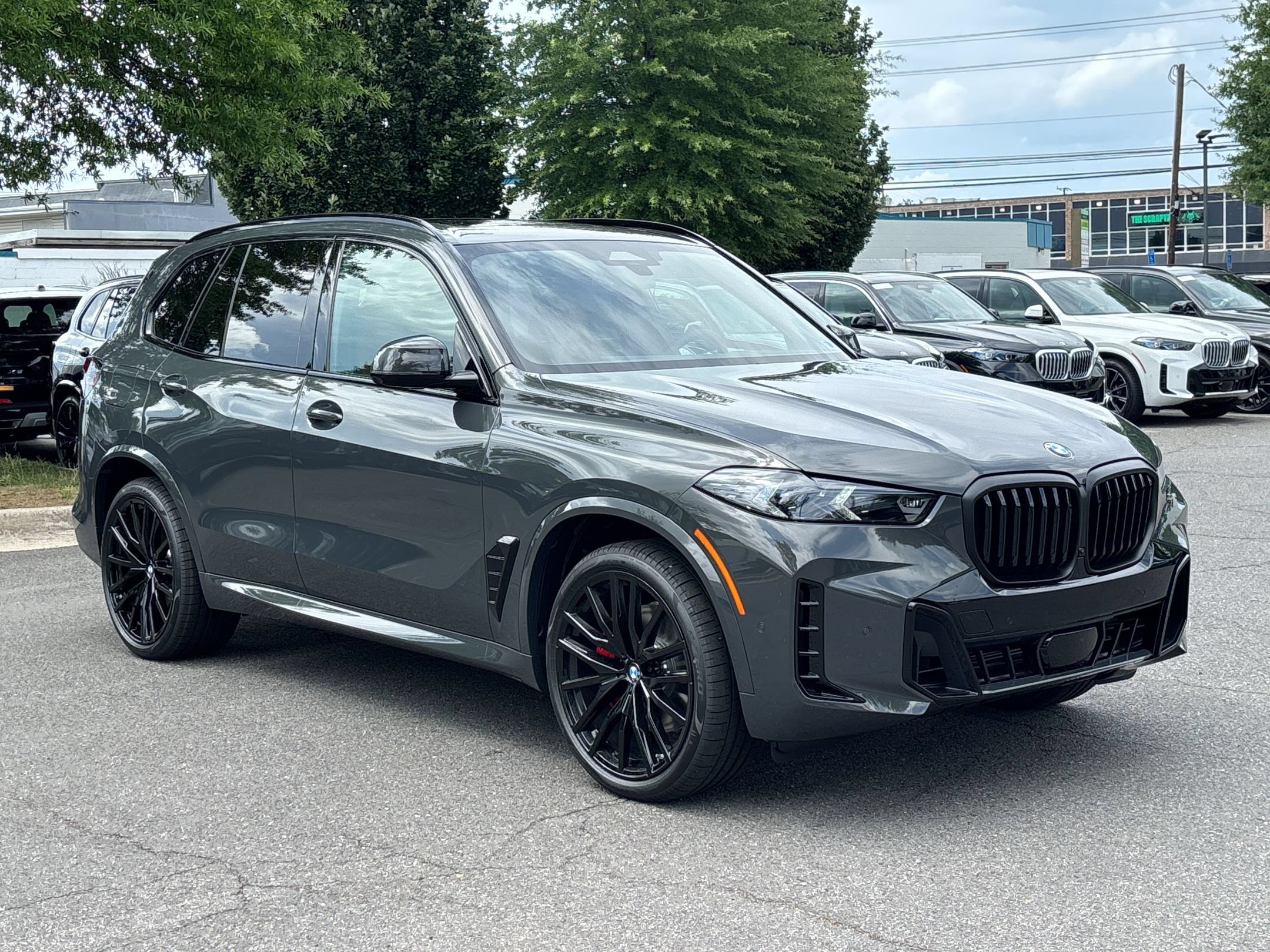 New 2026 BMW X5 xDrive40i w/ M Sport Package AWD/4WD image 6