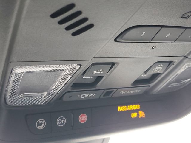 Certified 2025 Cadillac XT6 Luxury image 25