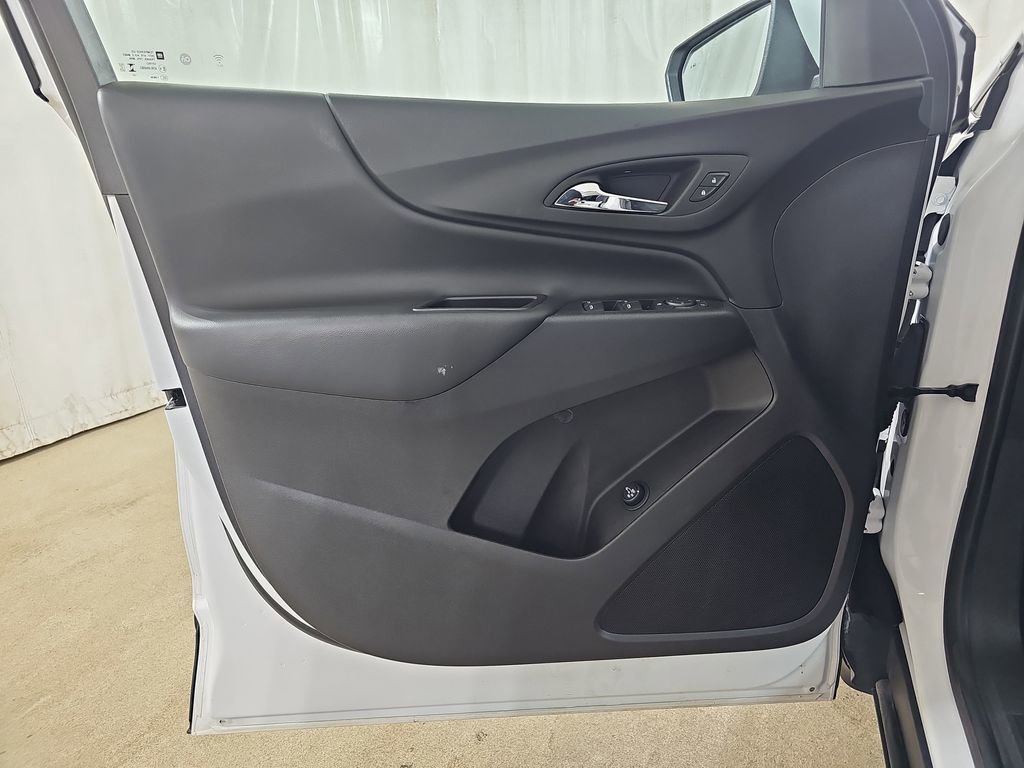 Certified 2023 Chevrolet Equinox LT image 32