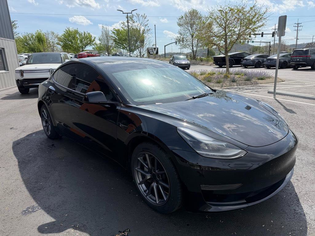 Used 2023 Tesla Model 3 Standard Range RWD image 3