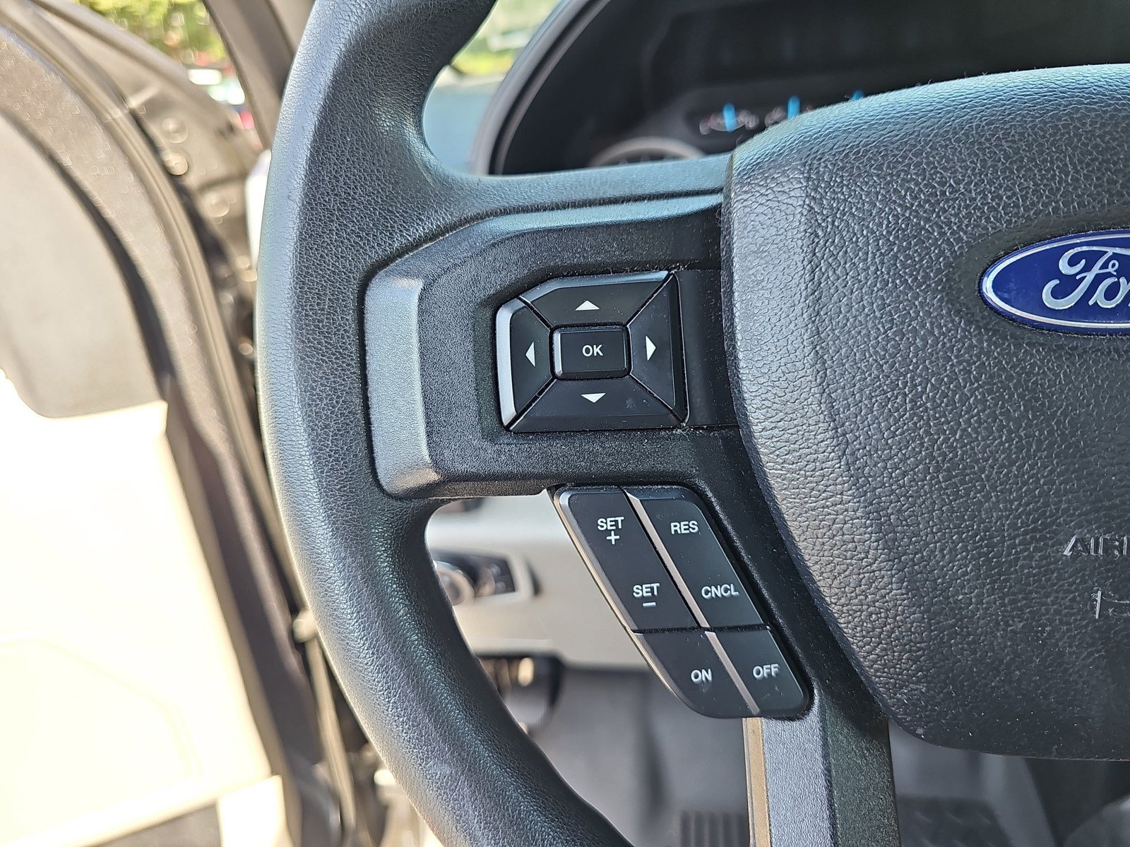 Used 2019 Ford F250 XLT w/ Snow Plow Prep Package AWD/4WD image 17