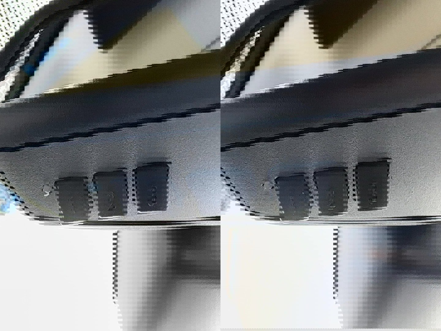 Used 2018 Jaguar F-PACE Prestige image 15