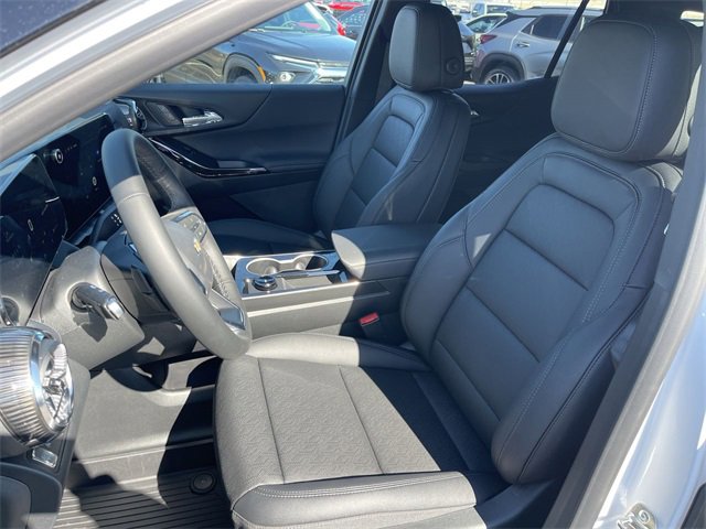 New 2026 Chevrolet Equinox LT w/ Convenience Package II image 11