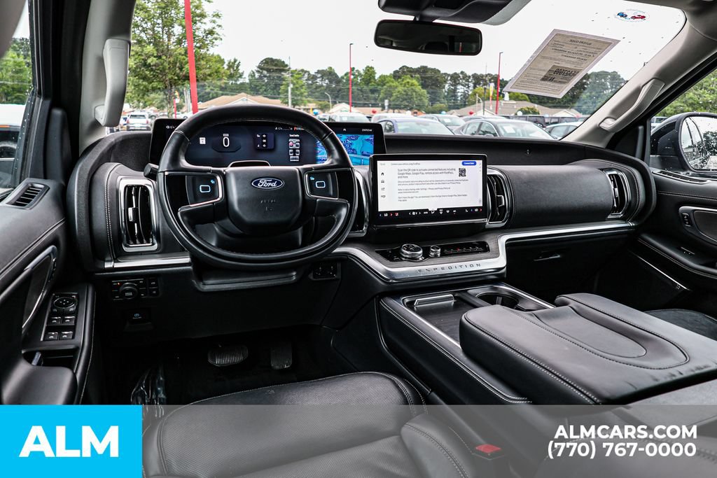 Used 2025 Ford Expedition Platinum AWD/4WD image 31