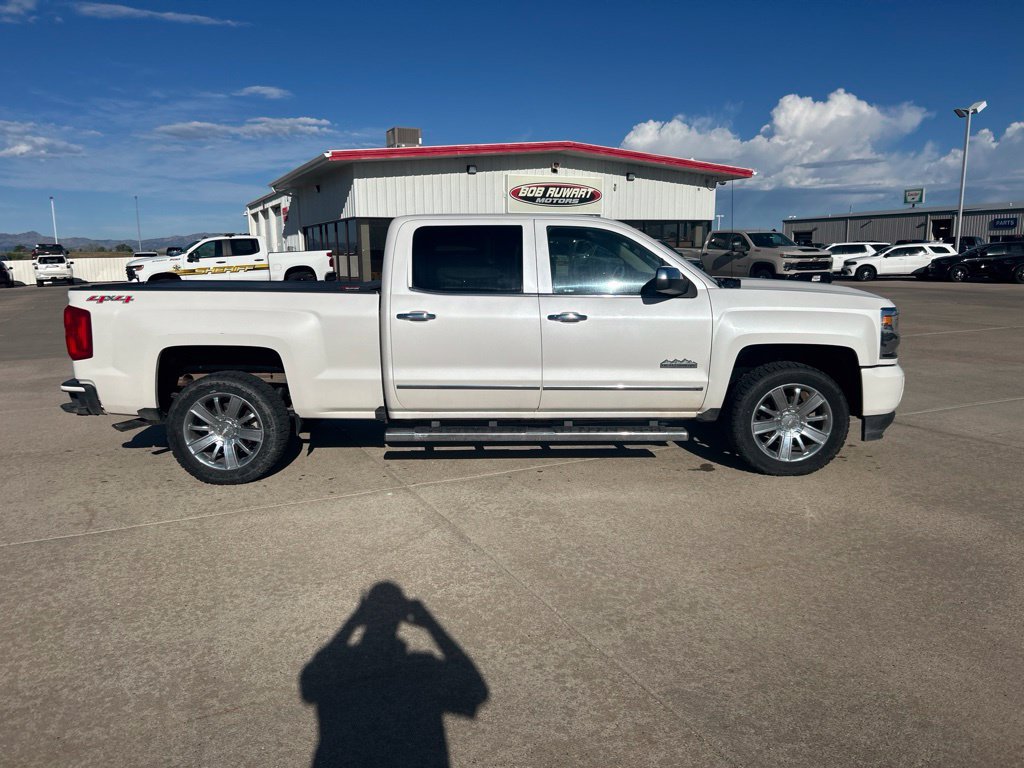 Used 2016 Chevrolet Silverado 1500 High Country w/ High Country Premium Package AWD/4WD image 6
