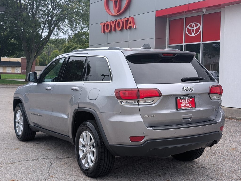 Used 2021 Jeep Grand Cherokee Laredo X AWD/4WD image 6