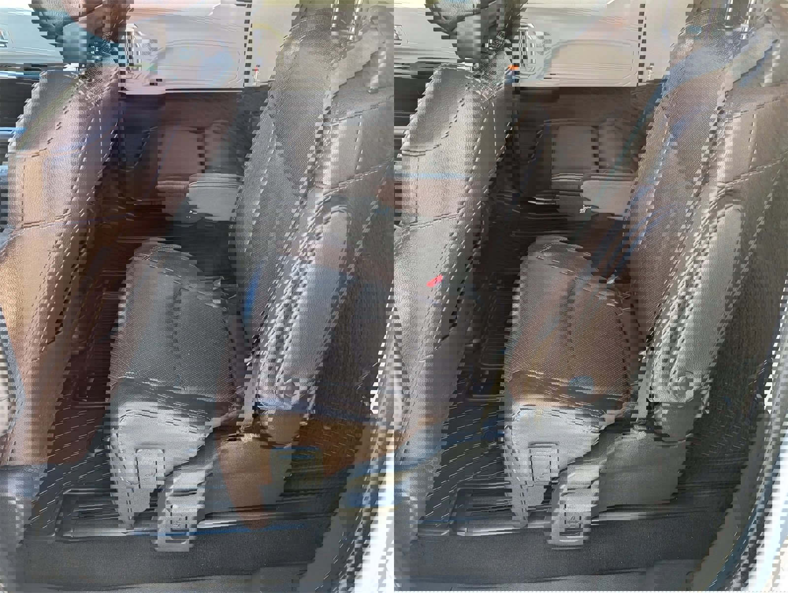 Used 2022 Toyota Sienna Platinum image 31