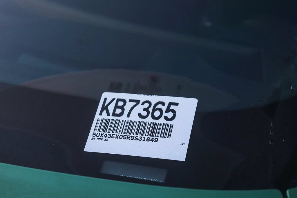 Used 2024 BMW X6 M60i w/ Dynamic Handling Package AWD/4WD image 31