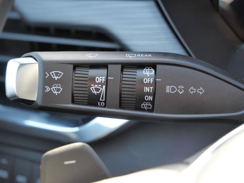 New 2026 GMC Acadia Elevation w/ Elevation Premium Package AWD/4WD image 59