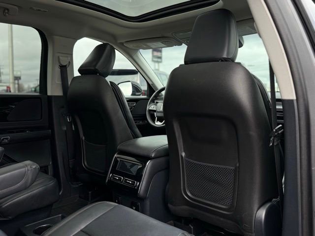 Used 2025 Lincoln Aviator AWD image 16