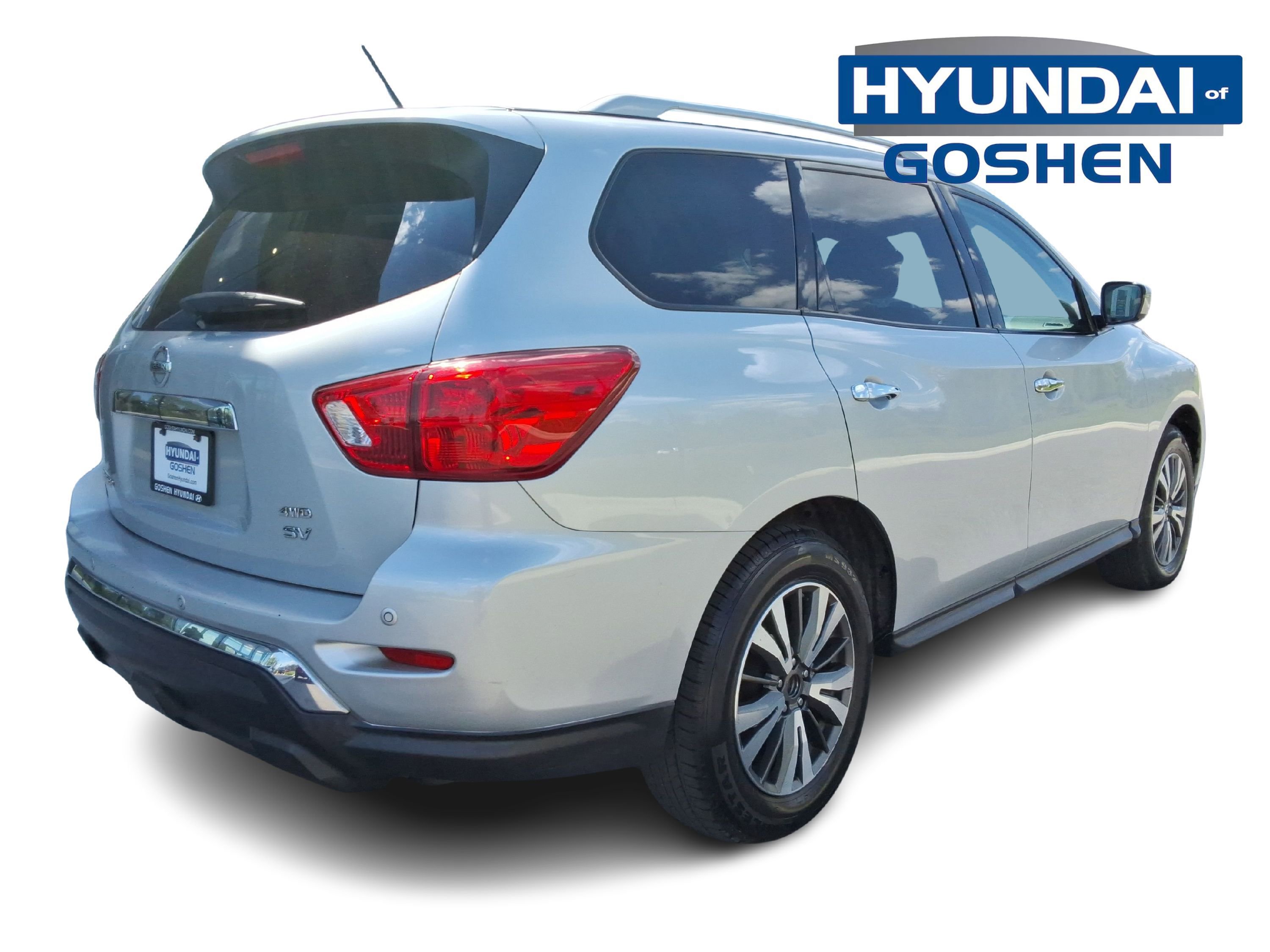 Used 2017 Nissan Pathfinder SV AWD/4WD image 9