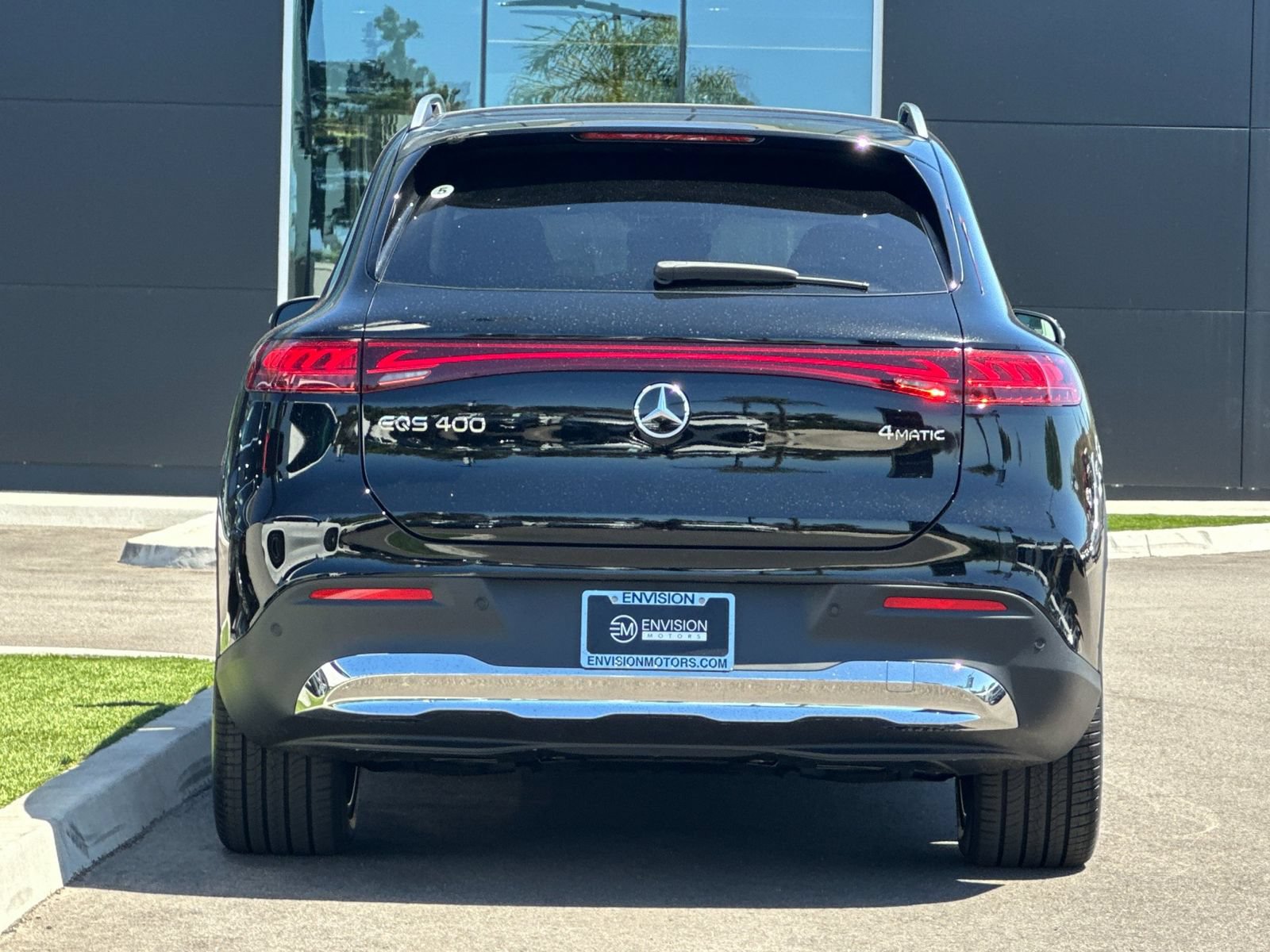 New 2026 Mercedes-Benz EQS 400 4MATIC SUV image 4