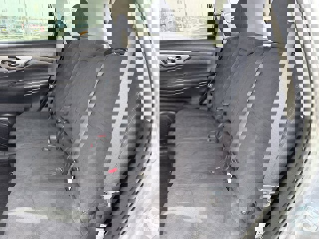 Certified 2016 Nissan Rogue S w/ Appearance Package image 18