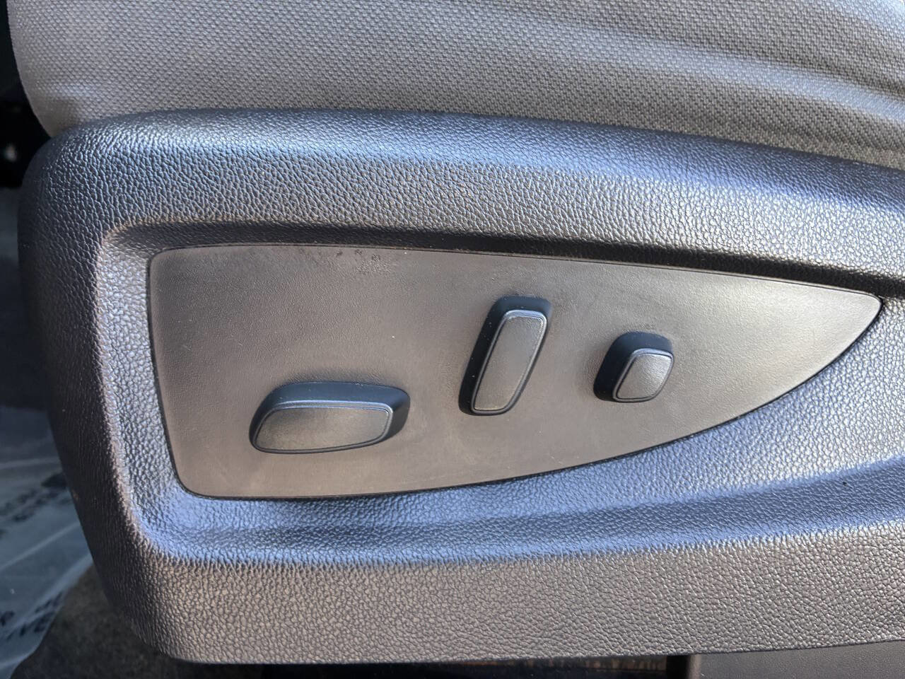 Used 2017 Chevrolet Silverado 1500 LT w/ All Star Edition image 21