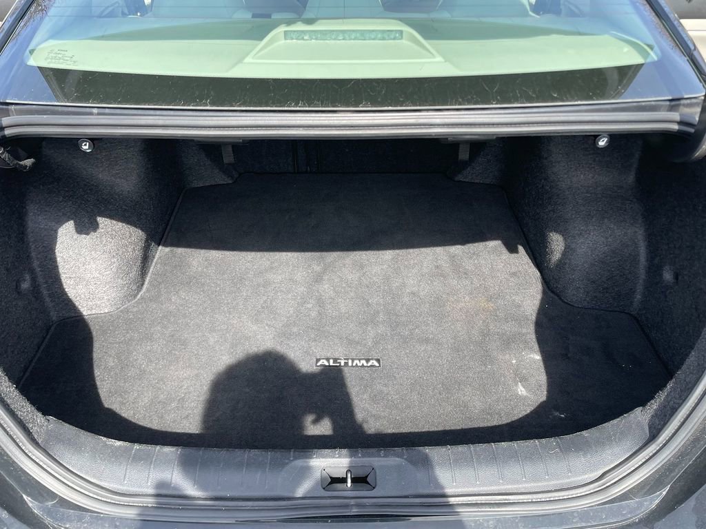 Used 2024 Nissan Altima 2.5 SV image 25