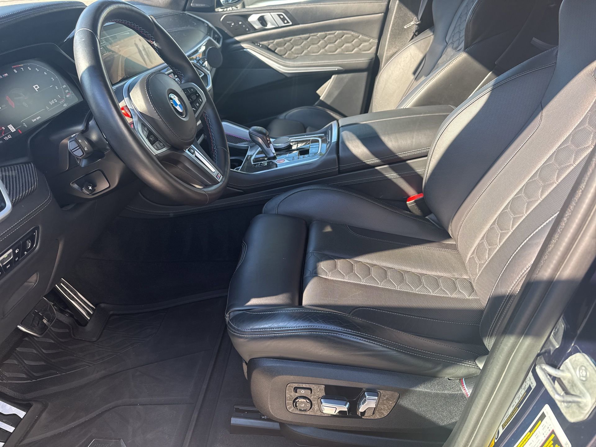 Used 2022 BMW X5 M w/ Competition Package 2 image 9