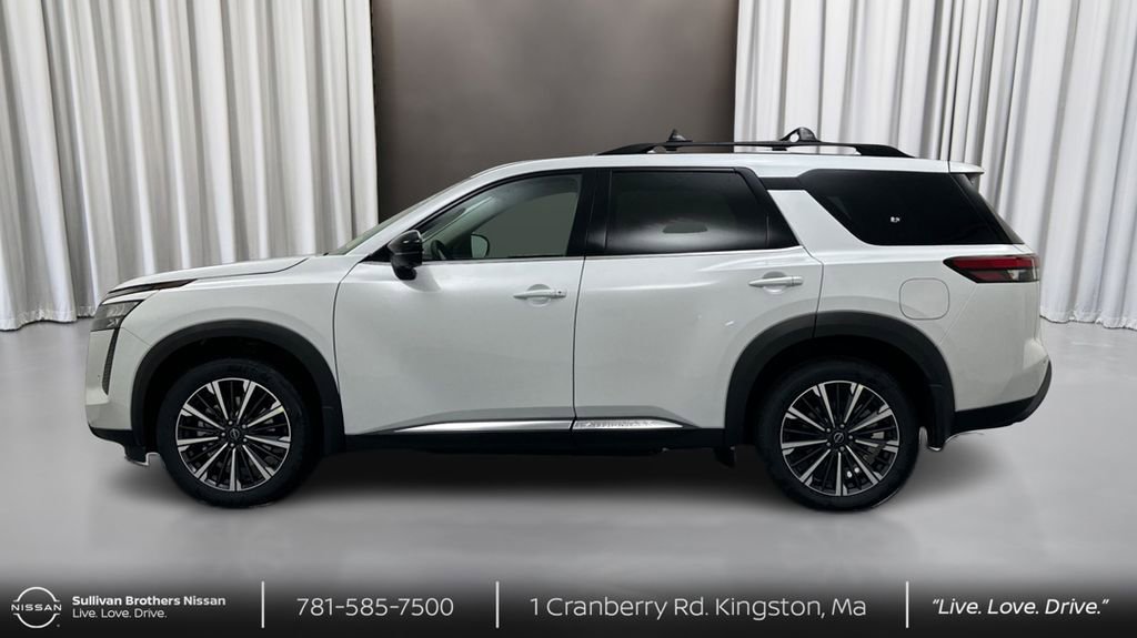 New 2026 Nissan Pathfinder Platinum w/ Accent Package image 8