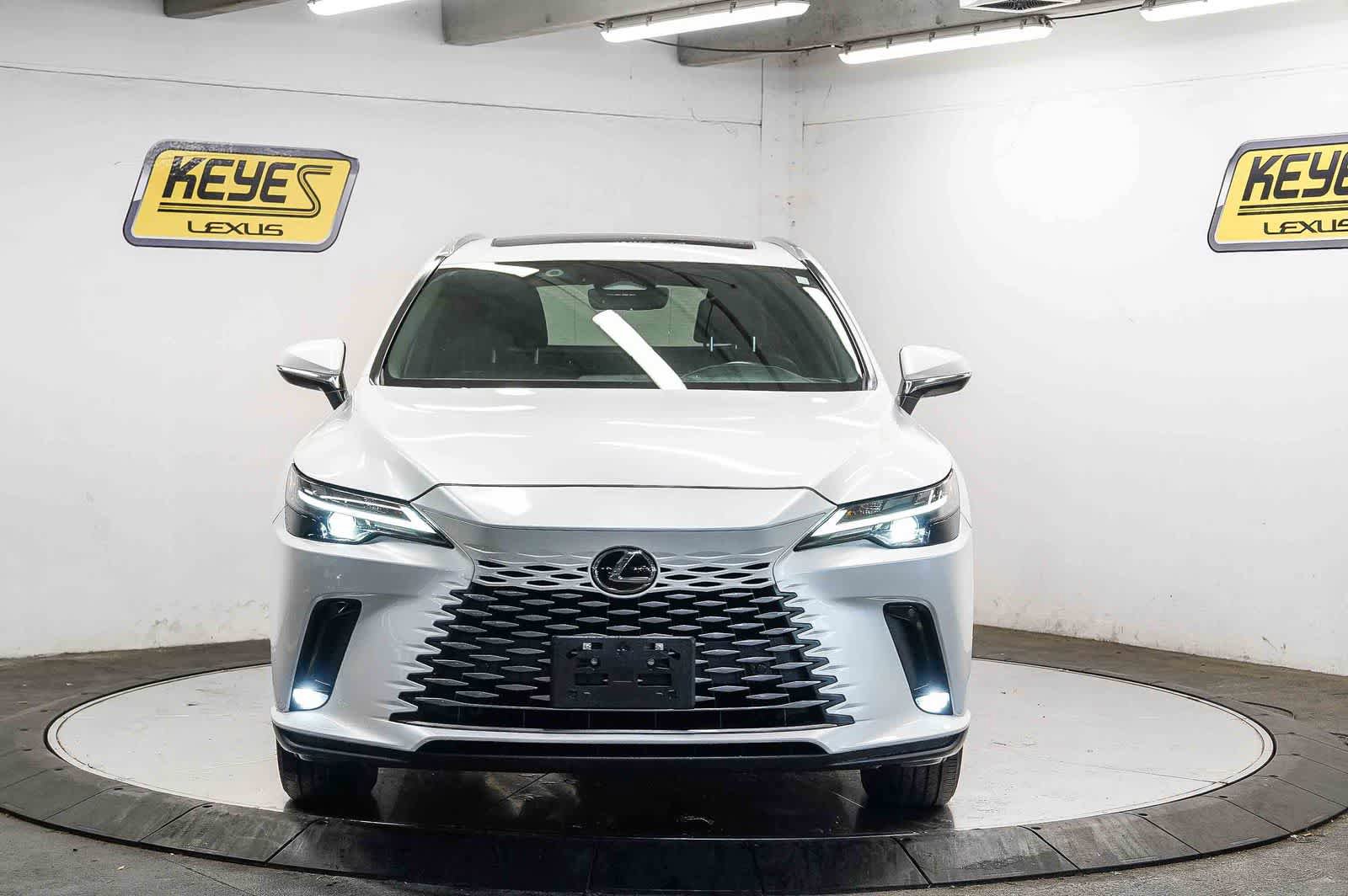 Used 2024 Lexus RX 350 FWD w/ Technology Package image 6