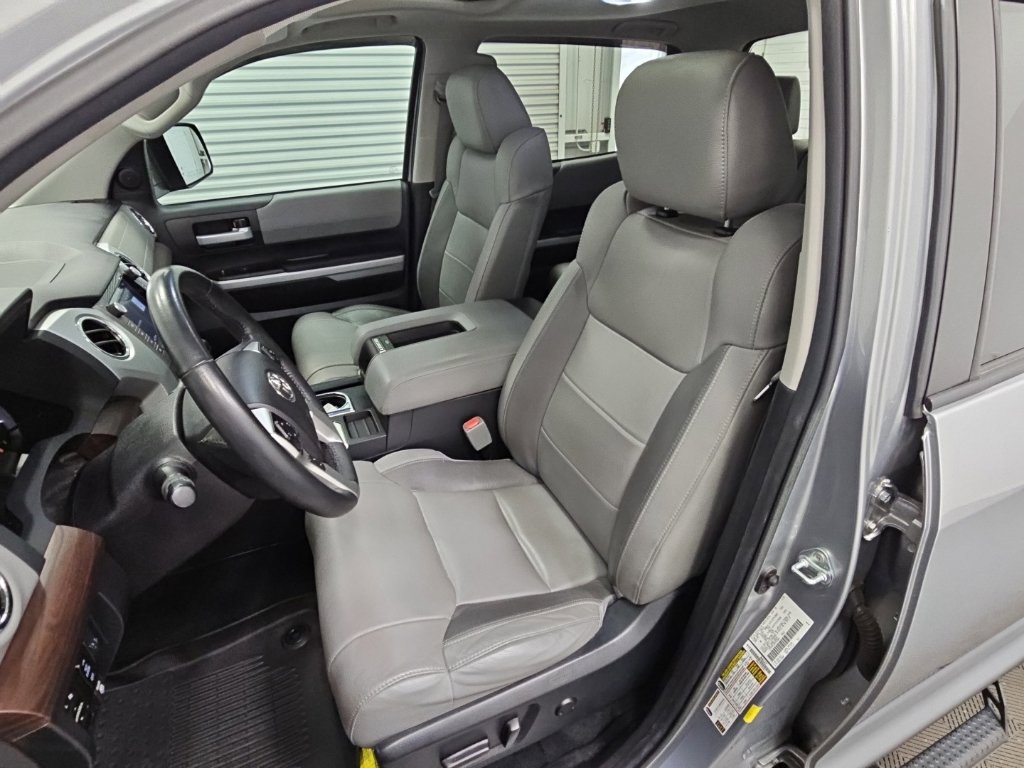 Used 2021 Toyota Tundra Limited w/ Limited Premium Package AWD/4WD image 30