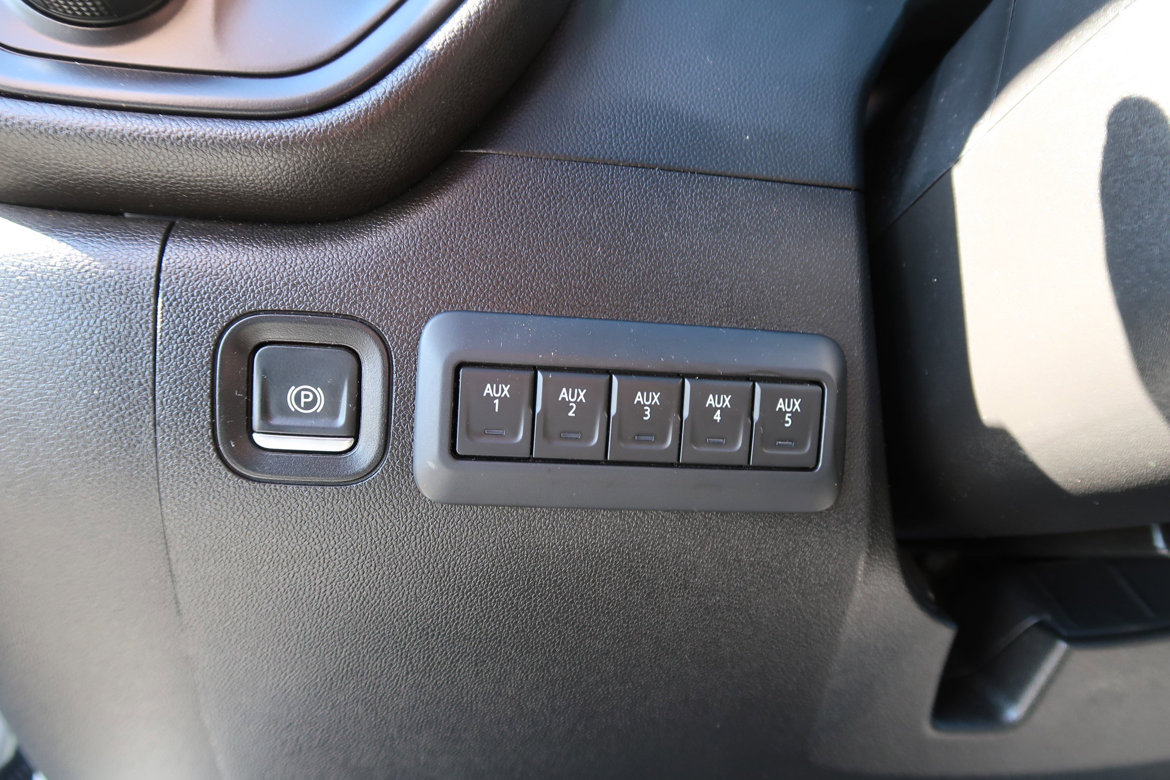 Used 2024 Chevrolet Silverado 3500 W/T image 22