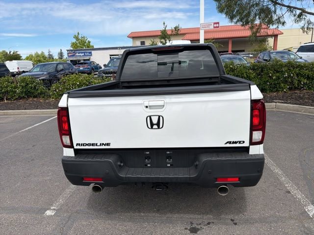 Used 2023 Honda Ridgeline Black Edition image 13