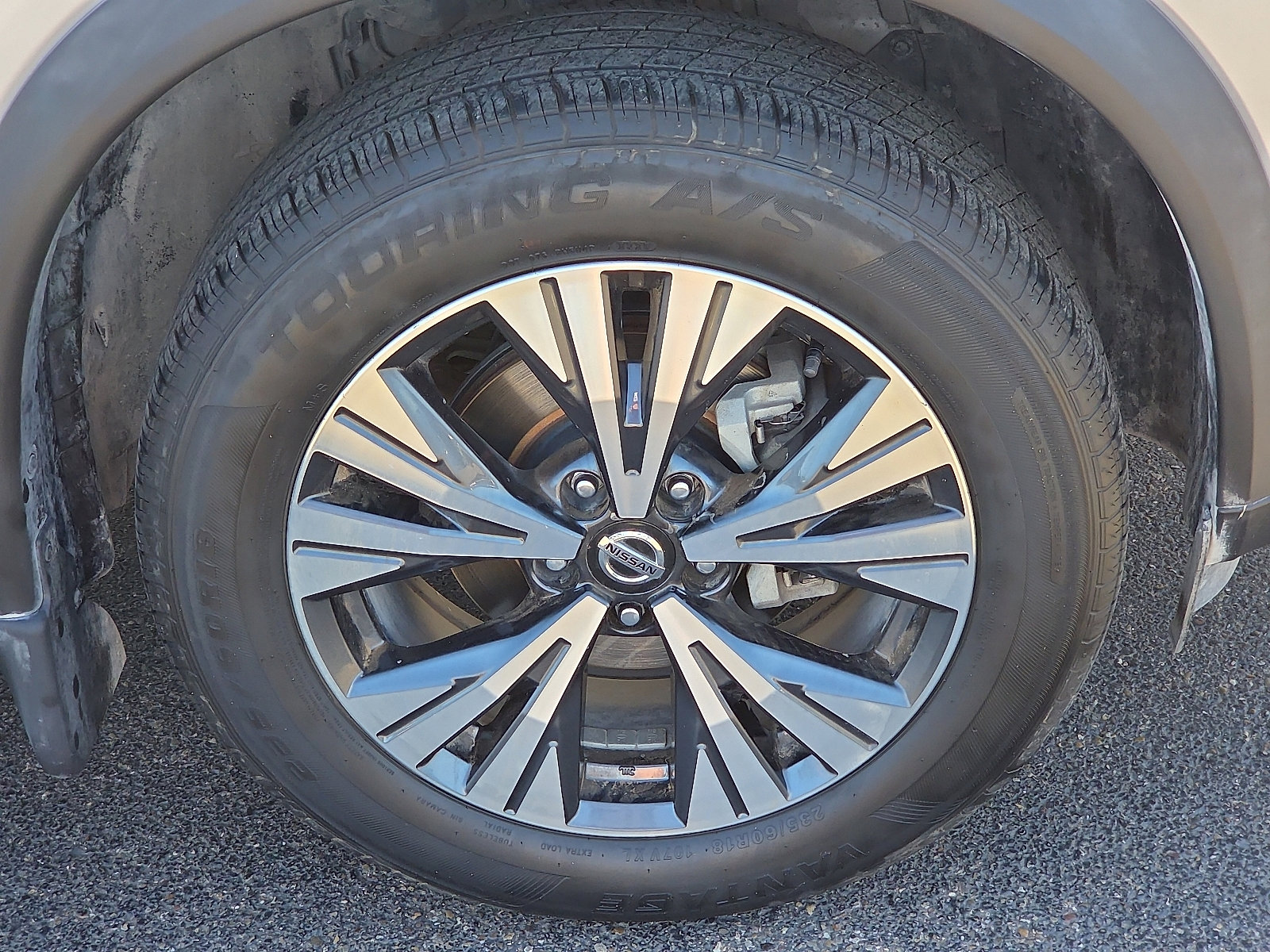 Used 2021 Nissan Rogue SV w/ Premium Package FWD image 7