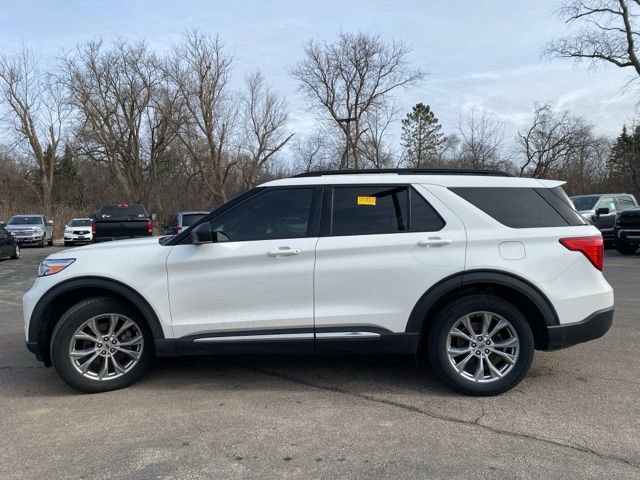 Used 2020 Ford Explorer XLT w/ Equipment Group 202A image 4