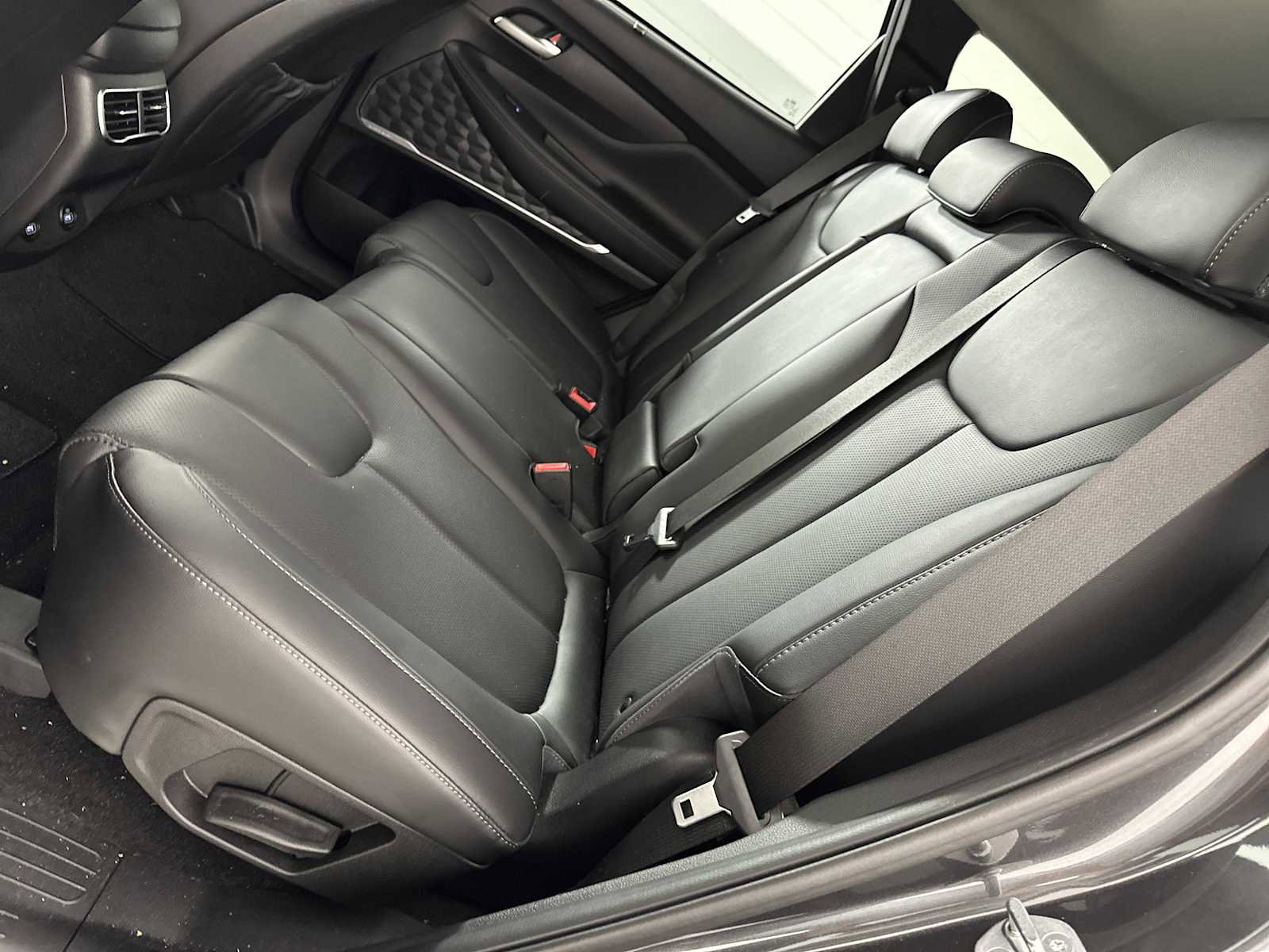 Certified 2023 Hyundai Santa Fe SEL Premium image 23