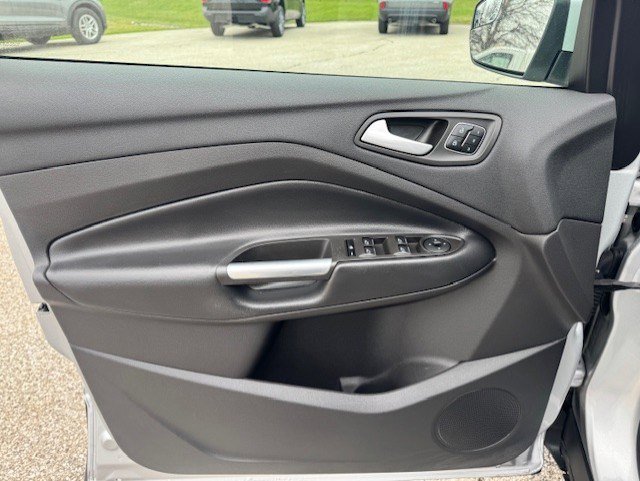 Used 2019 Ford Escape Titanium image 10