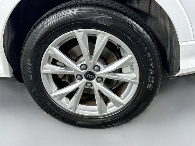 Used 2025 Audi Q3 2.0T Premium AWD/4WD image 29
