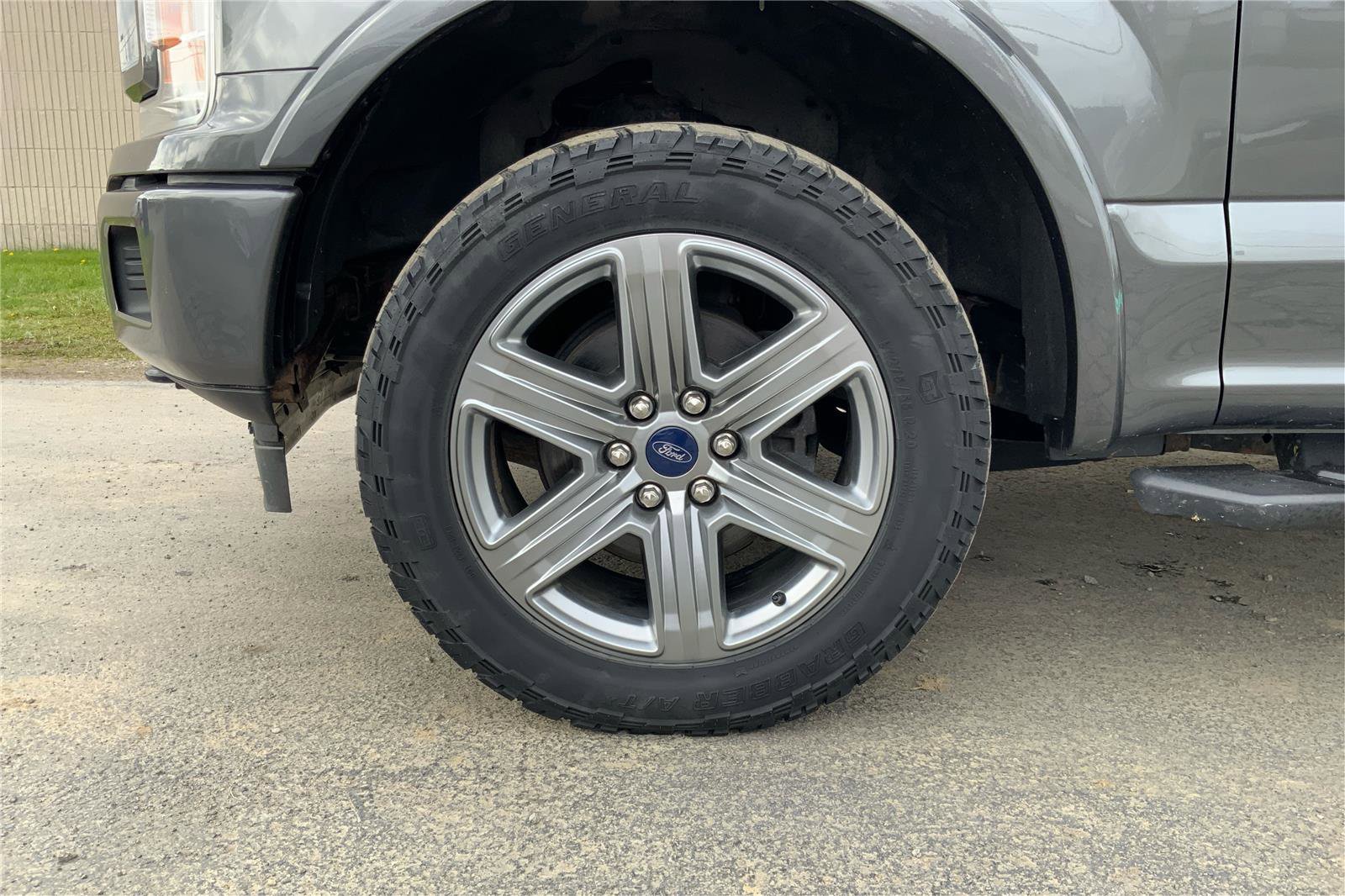 Used 2018 Ford F150 XLT w/ Equipment Group 302A Luxury AWD/4WD image 26
