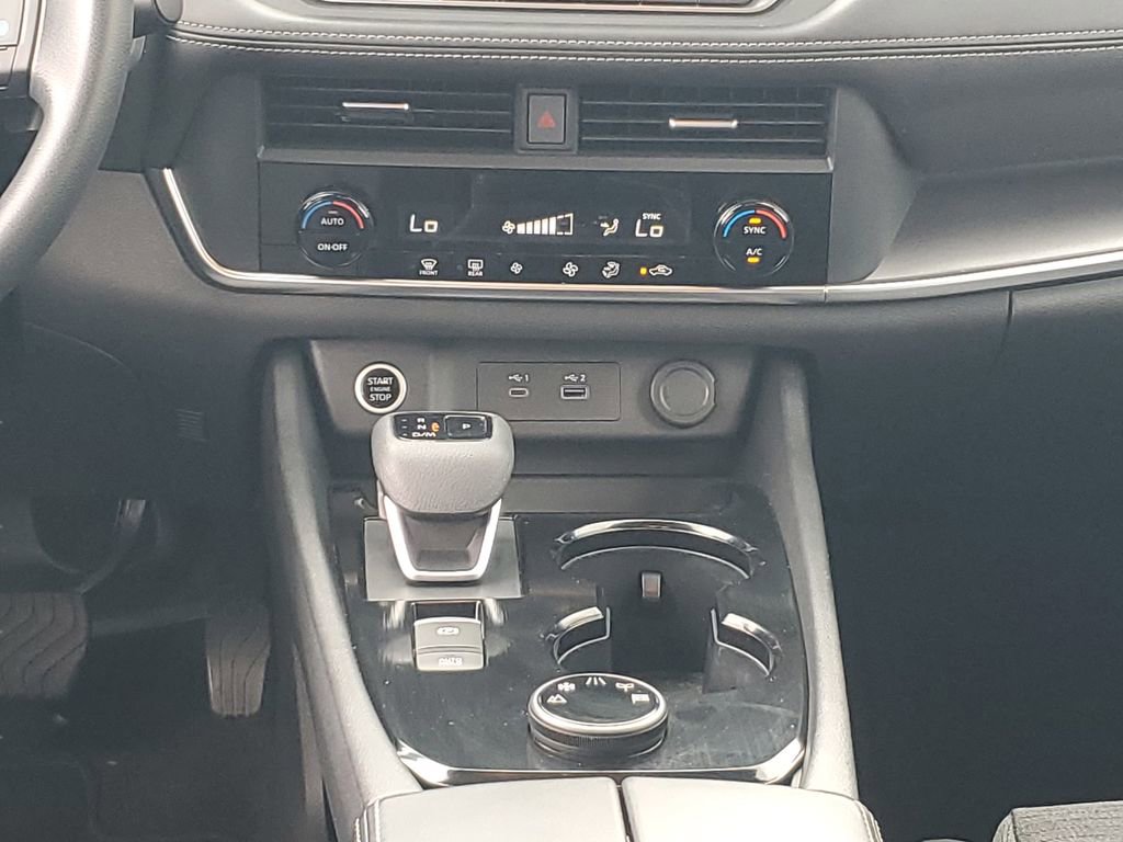 Used 2023 Nissan Rogue SV AWD/4WD image 15