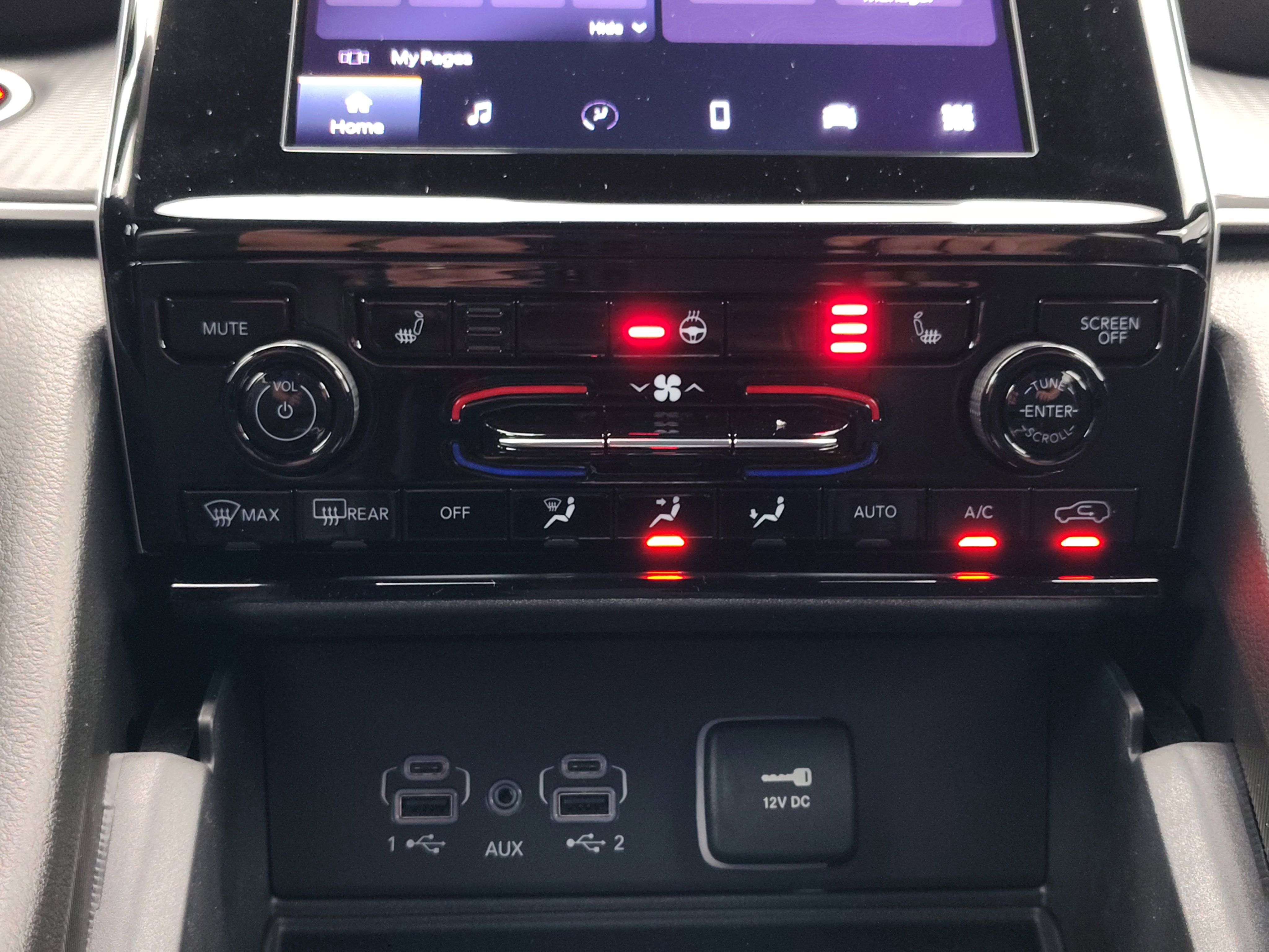 New 2025 Jeep Grand Cherokee Altitude image 30