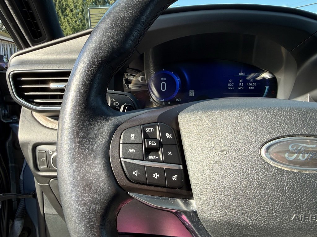 Used 2020 Ford Explorer Platinum image 26