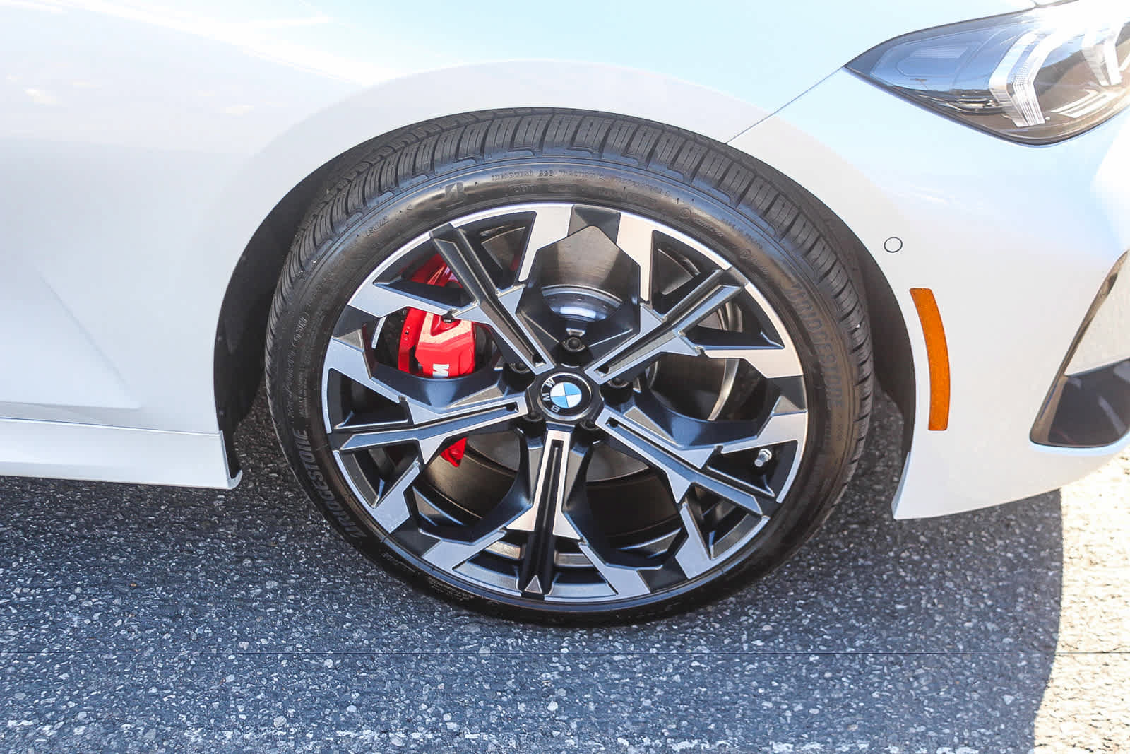 Used 2026 BMW 330i Sedan w/ M Sport Package RWD image 9