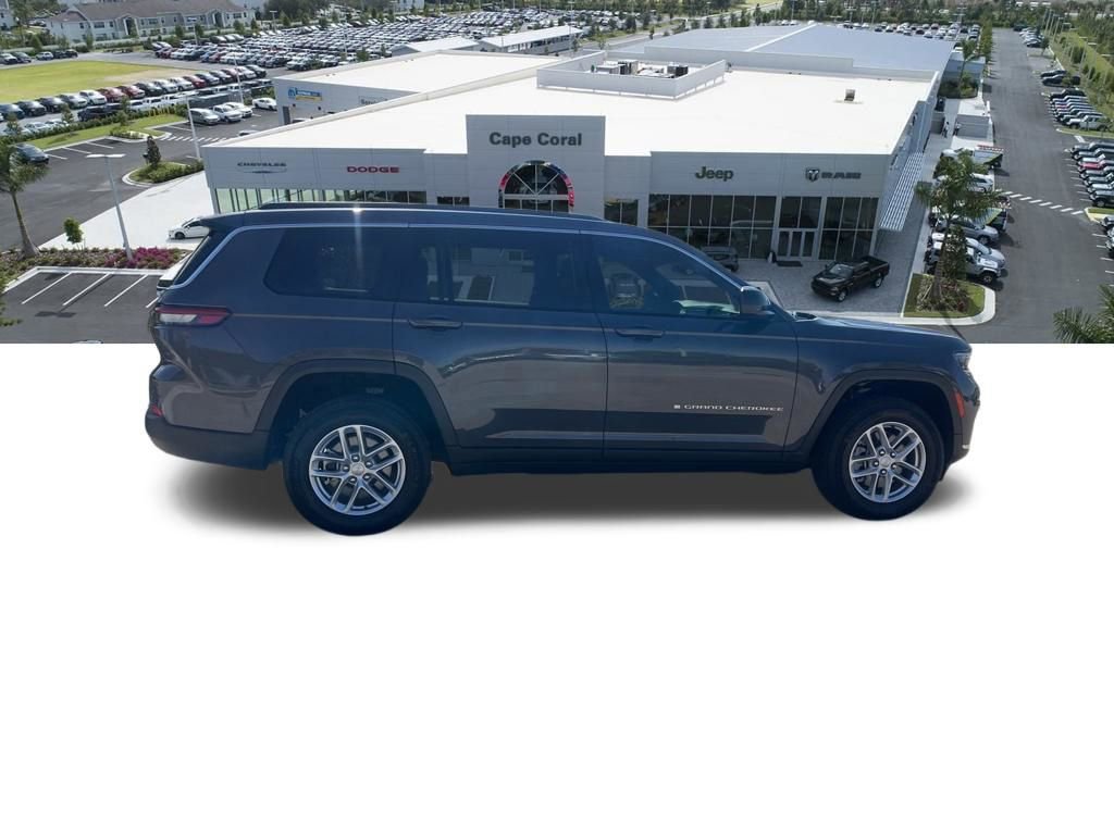 Used 2024 Jeep Grand Cherokee L Laredo RWD image 18