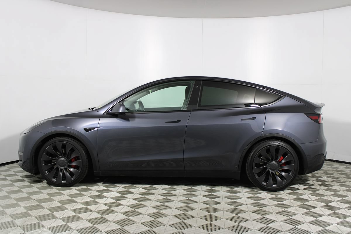 Used 2022 Tesla Model Y Performance AWD/4WD image 24