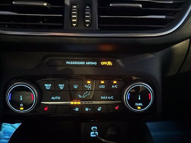 Used 2022 Ford Escape Titanium w/ Titanium Elite Package AWD/4WD image 18