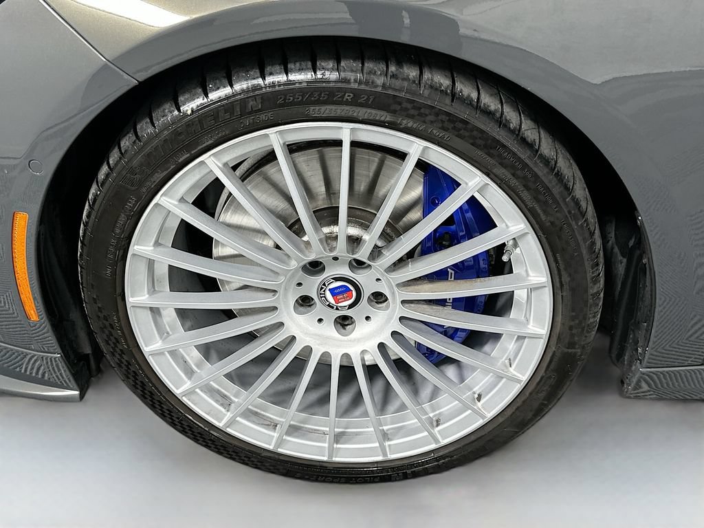 Used 2021 BMW ALPINA B7 xDrive AWD/4WD image 32